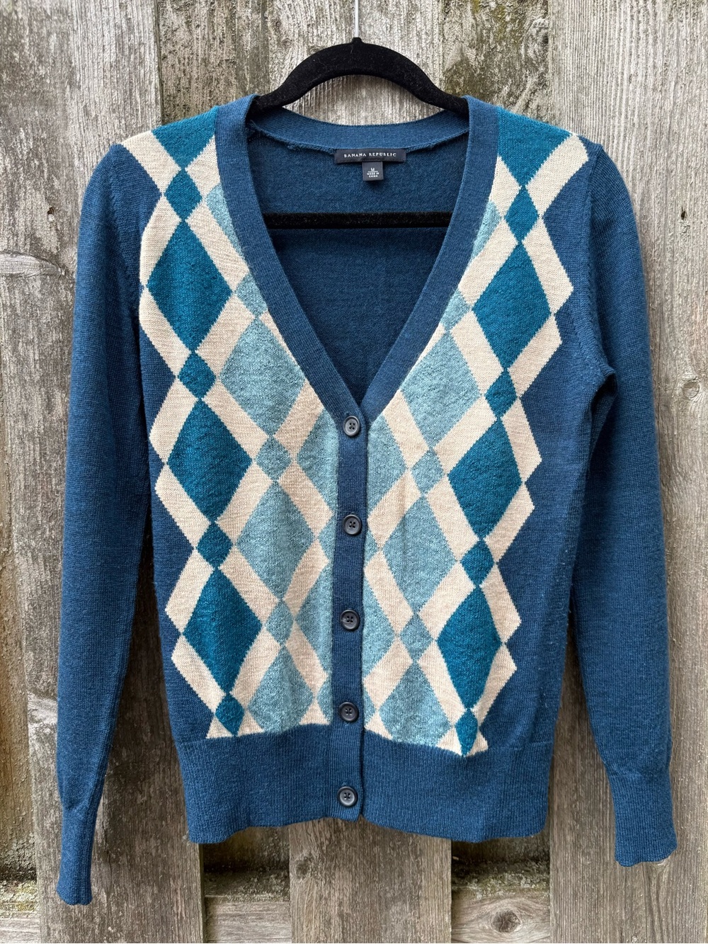 Banana Republic Merino Wool Blue and Cream Argyle V-Neck Cardigan